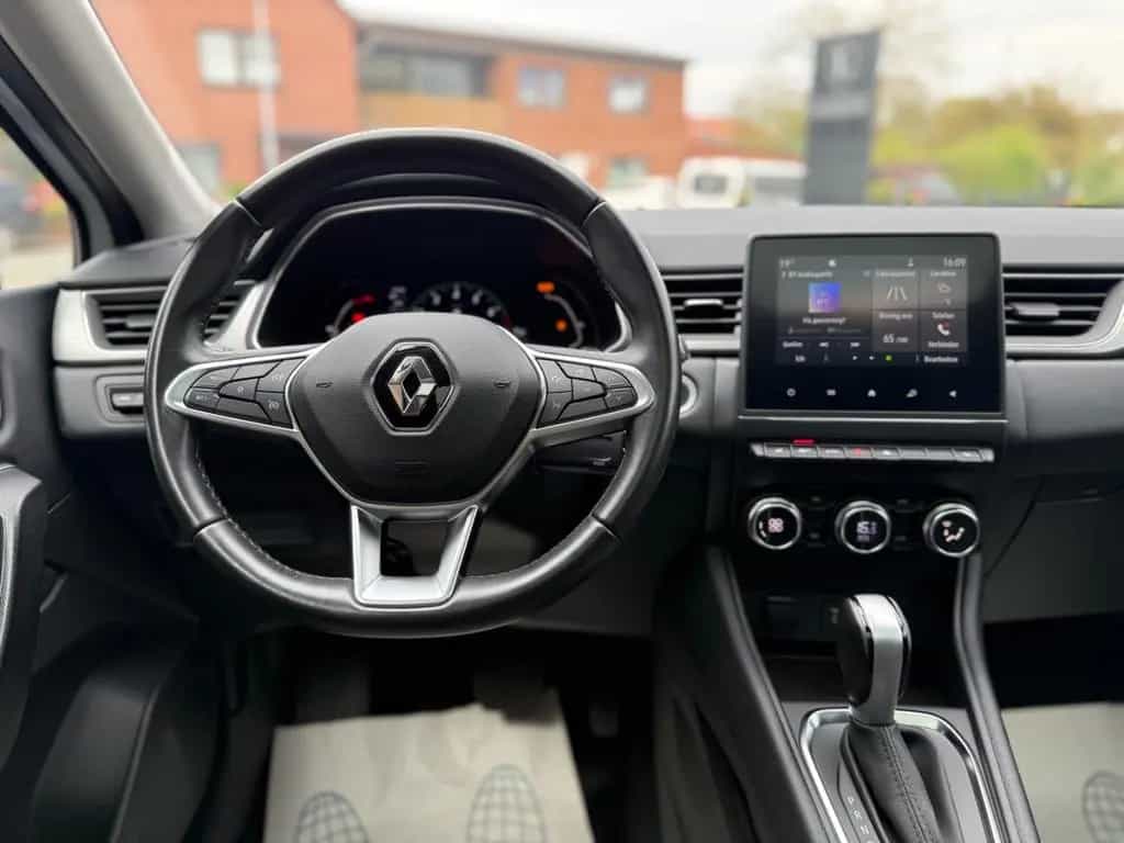 Renault Captur II TCe 155 EDC Intens PANO I LED I AHK I 05/2020-photo-27