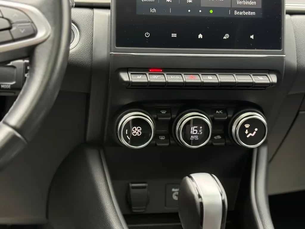 Renault Captur II TCe 155 EDC Intens PANO I LED I AHK I 05/2020-photo-32