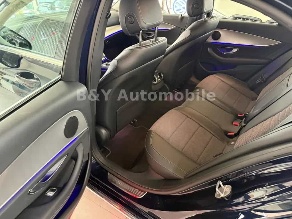 Mercedes-Benz E-Class 200 2.Hand Scheckheft 07/2017-photo-10