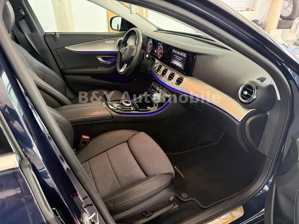 Mercedes-Benz E-Class 200 2.Hand Scheckheft 07/2017-photo-14