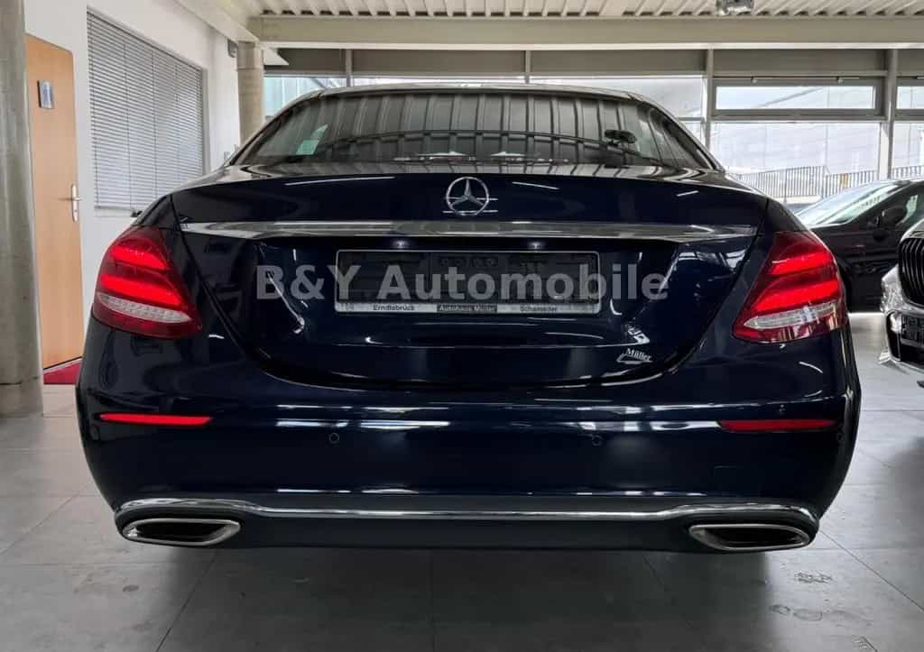 Mercedes-Benz E-Class 200 2.Hand Scheckheft 07/2017-photo-5