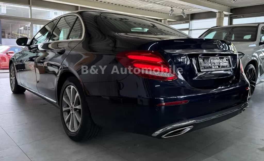 Mercedes-Benz E-Class 200 2.Hand Scheckheft 07/2017-photo-6