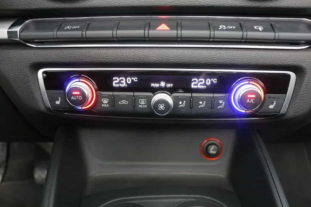 Audi A3 Cabrio 1.4 TFSI - Navi-BiXenon 03/2016-photo-15