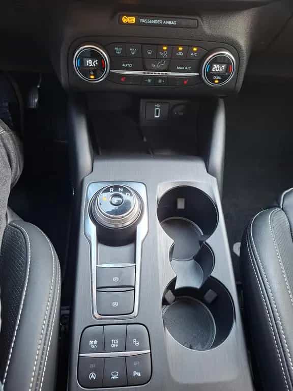 Ford Focus Turnier Vignale,Euro6, COC, Automatik... 05/2021-photo-24