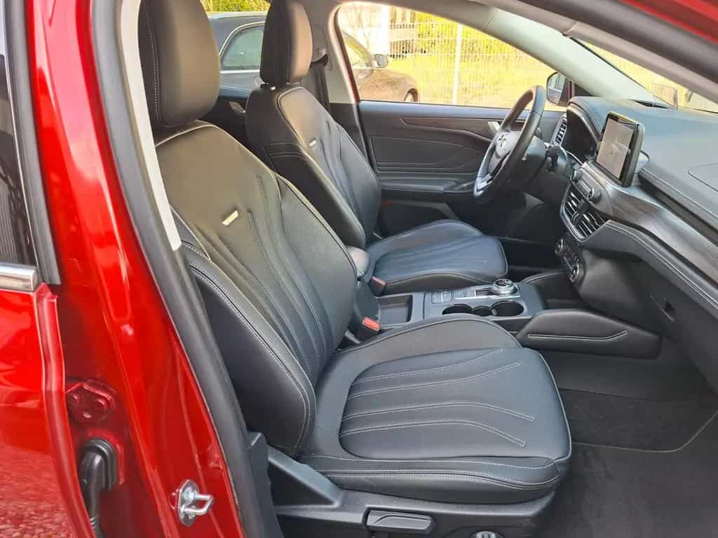 Ford Focus Turnier Vignale,Euro6, COC, Automatik... 05/2021-photo-33