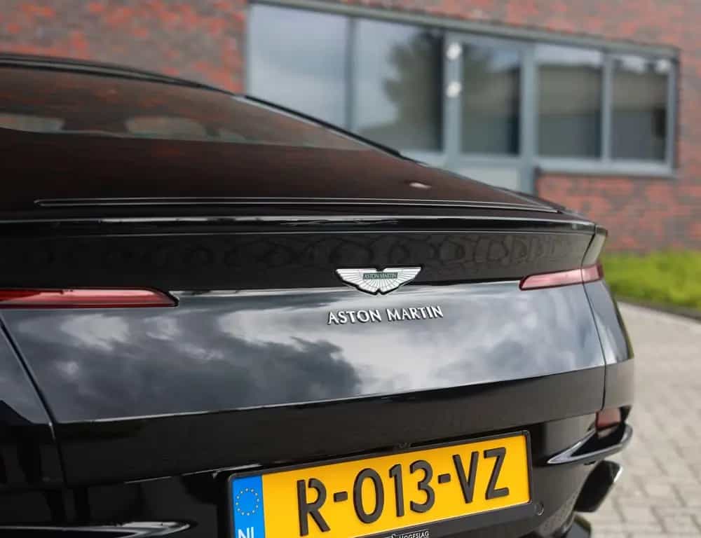 Aston Martin DB11 4.0 V8 11/2020-photo-10