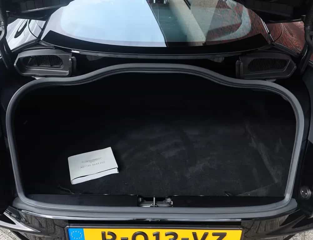 Aston Martin DB11 4.0 V8 11/2020-photo-20
