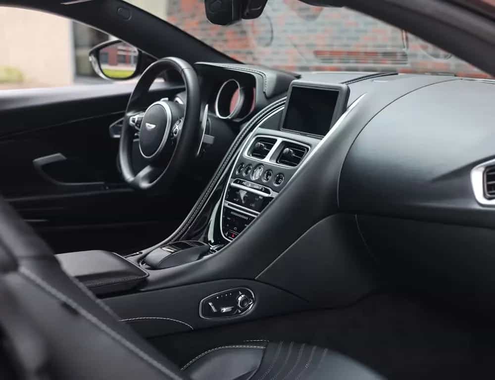 Aston Martin DB11 4.0 V8 11/2020-photo-22