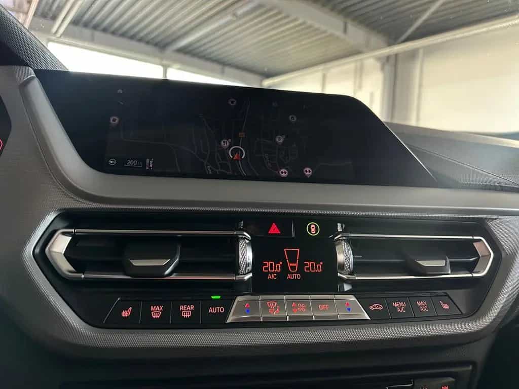 BMW 1 Series 118d Advantage LED/SHZ/MwSt 08/2020-photo-13