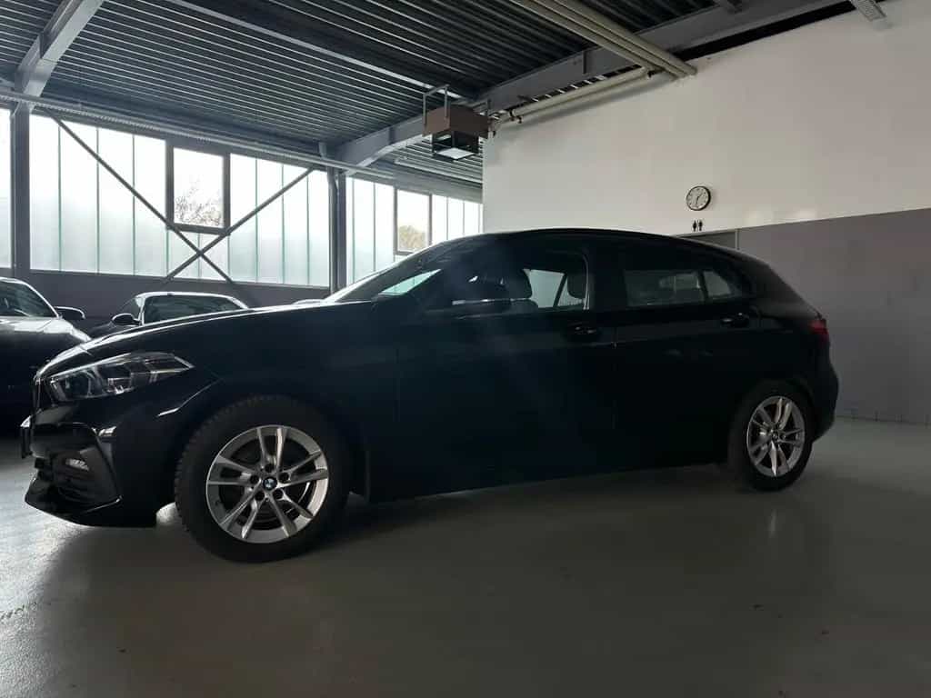 BMW 1 Series 118d Advantage LED/SHZ/MwSt 08/2020-photo-2