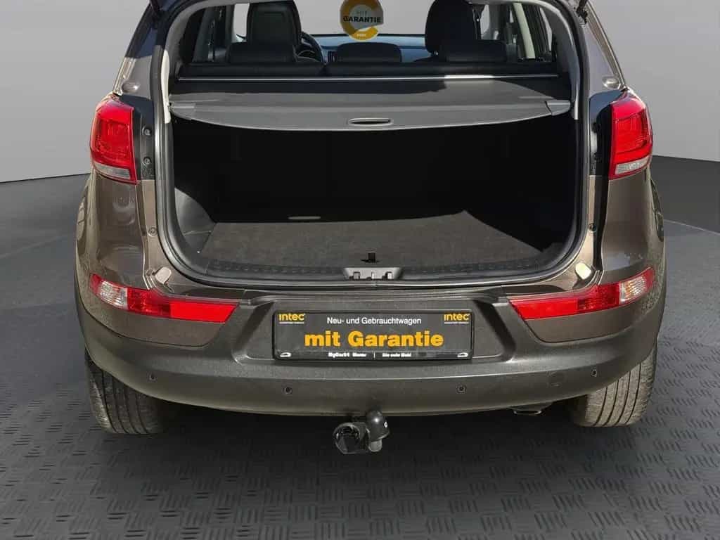 Kia Sportage 2WD I PanoI AHKI NaviI Garantie 11/2014-photo-10