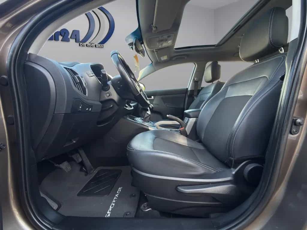 Kia Sportage 2WD I PanoI AHKI NaviI Garantie 11/2014-photo-14