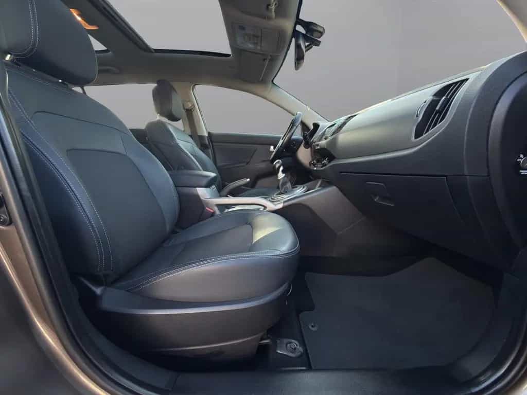 Kia Sportage 2WD I PanoI AHKI NaviI Garantie 11/2014-photo-20