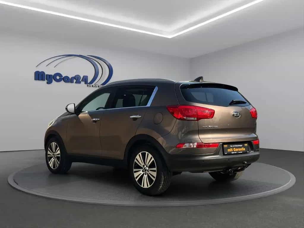 Kia Sportage 2WD I PanoI AHKI NaviI Garantie 11/2014-photo-3