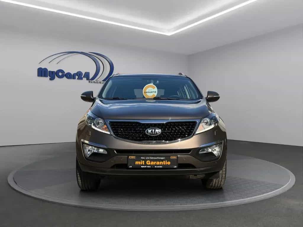 Kia Sportage 2WD I PanoI AHKI NaviI Garantie 11/2014-photo-5