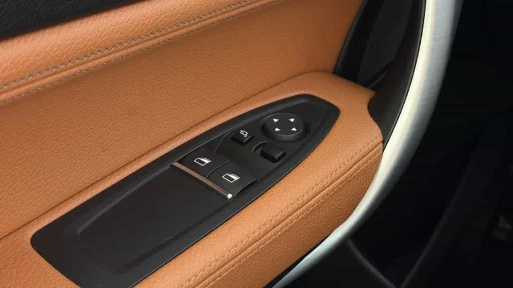 BMW 2 Series 230i Coupé  Sport Line LED H&K Schiebedach SHZ 10/2018-photo-19