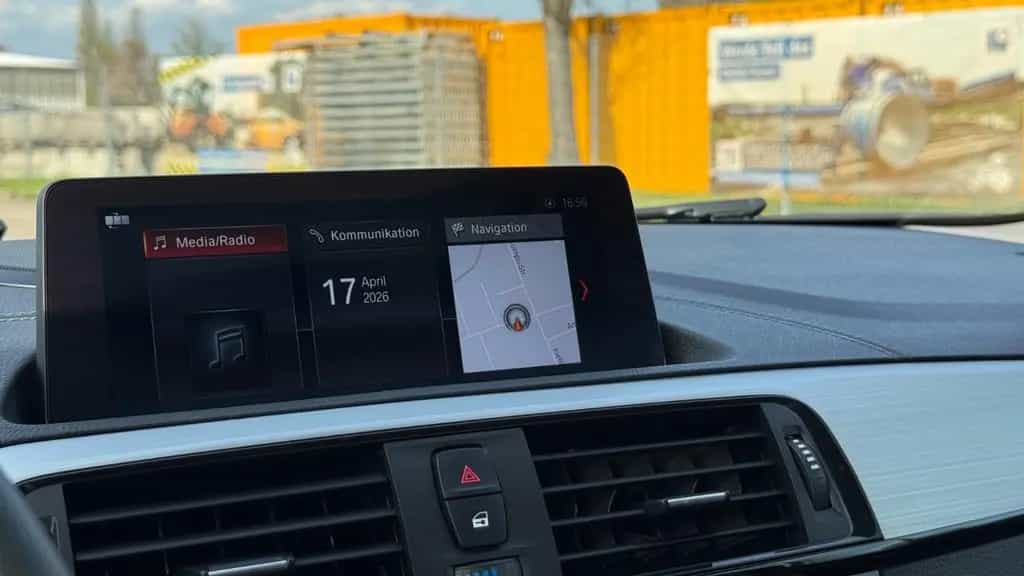 BMW 2 Series 230i Coupé  Sport Line LED H&K Schiebedach SHZ 10/2018-photo-23