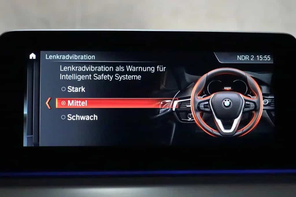 BMW 5 Series 530e Lim. Aut. Sport Line AHK KAMERA HEADUP NAV 07/2020-photo-10