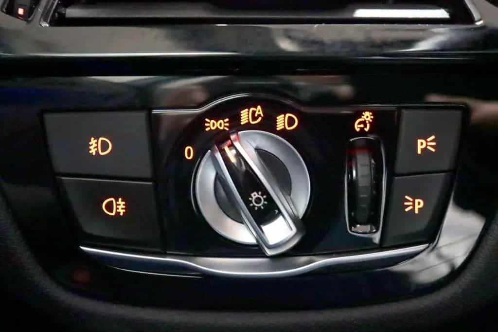 BMW 5 Series 530e Lim. Aut. Sport Line AHK KAMERA HEADUP NAV 07/2020-photo-11