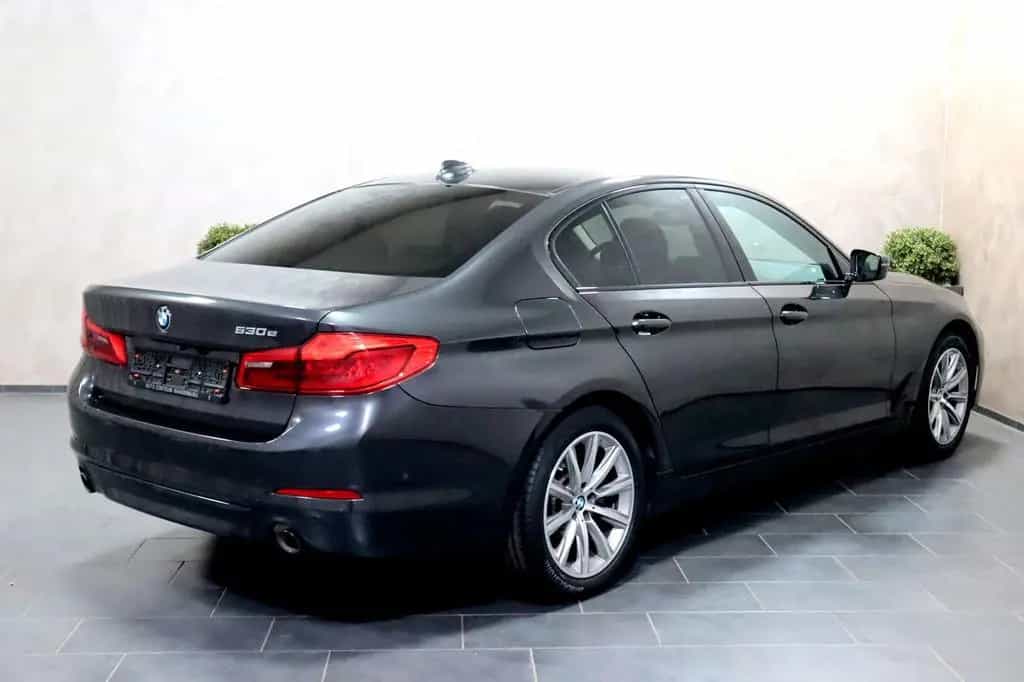 BMW 5 Series 530e Lim. Aut. Sport Line AHK KAMERA HEADUP NAV 07/2020-photo-19