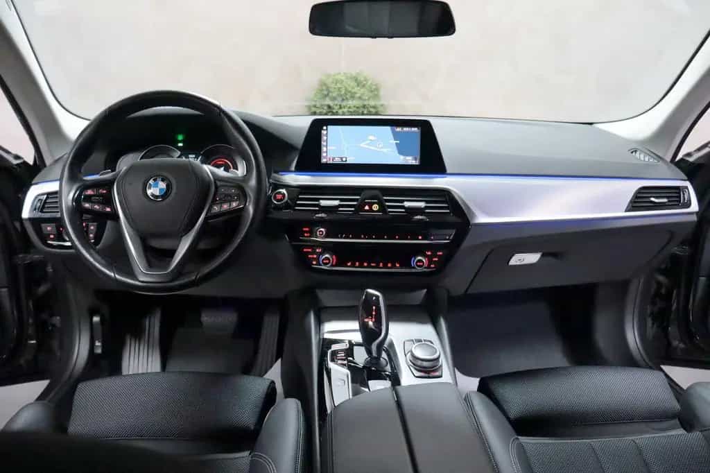 BMW 5 Series 530e Lim. Aut. Sport Line AHK KAMERA HEADUP NAV 07/2020-photo-2