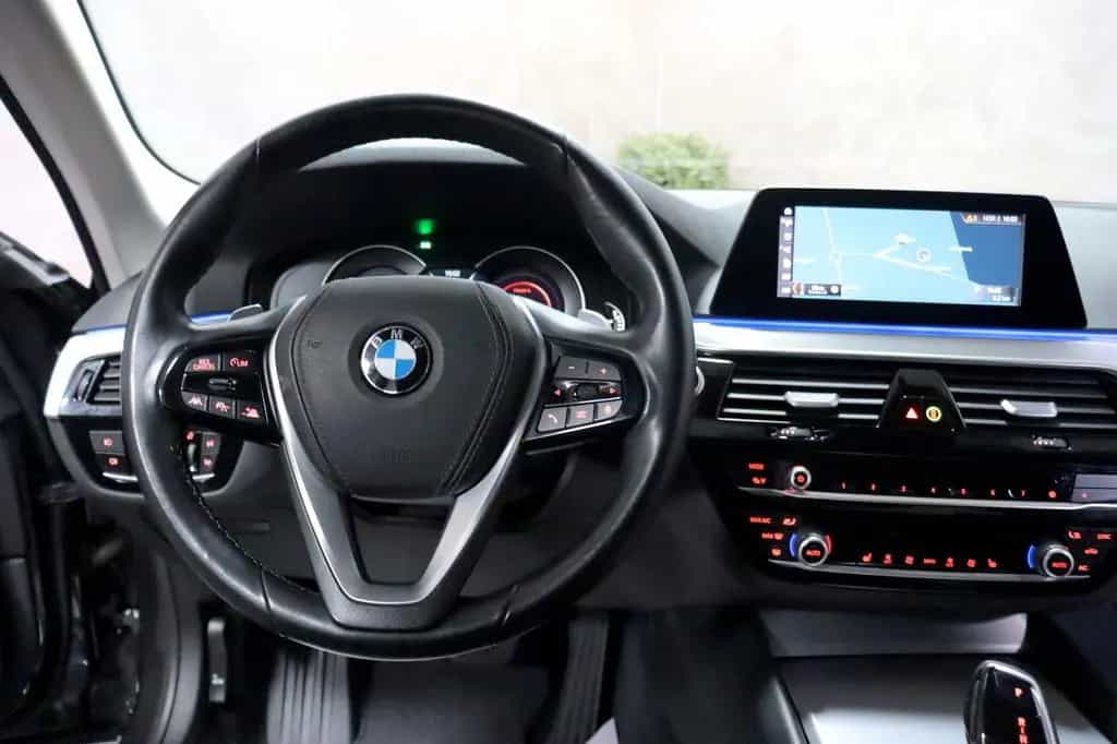 BMW 5 Series 530e Lim. Aut. Sport Line AHK KAMERA HEADUP NAV 07/2020-photo-33