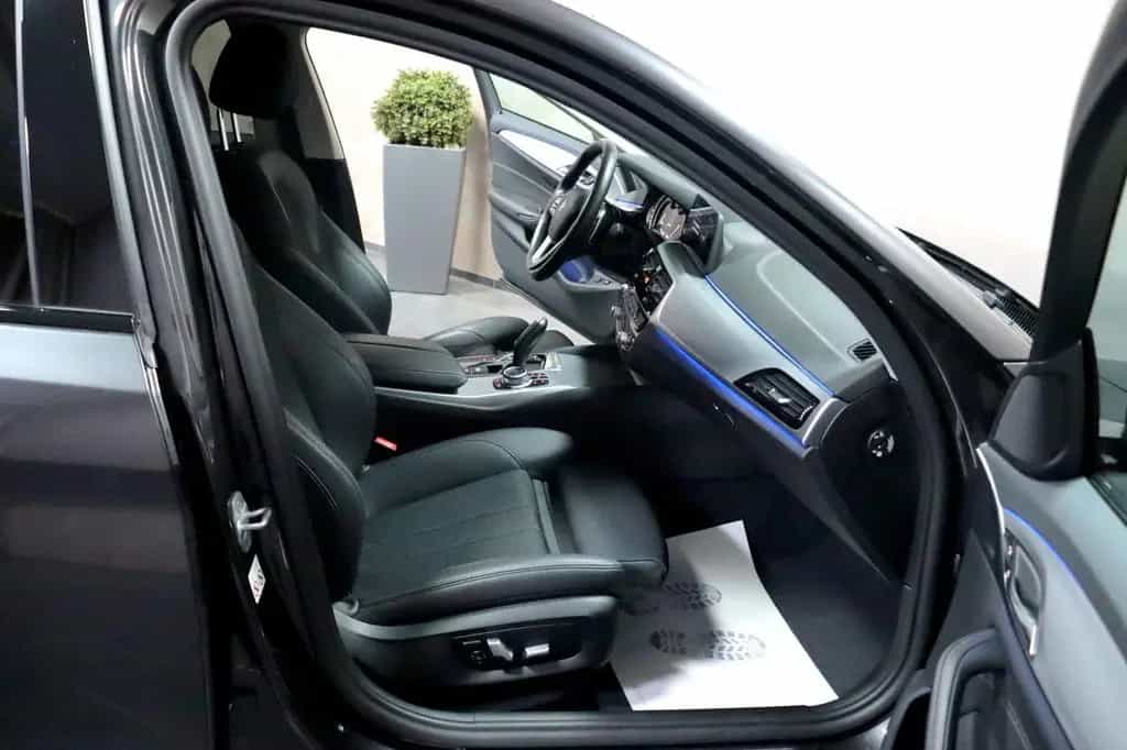 BMW 5 Series 530e Lim. Aut. Sport Line AHK KAMERA HEADUP NAV 07/2020-photo-4
