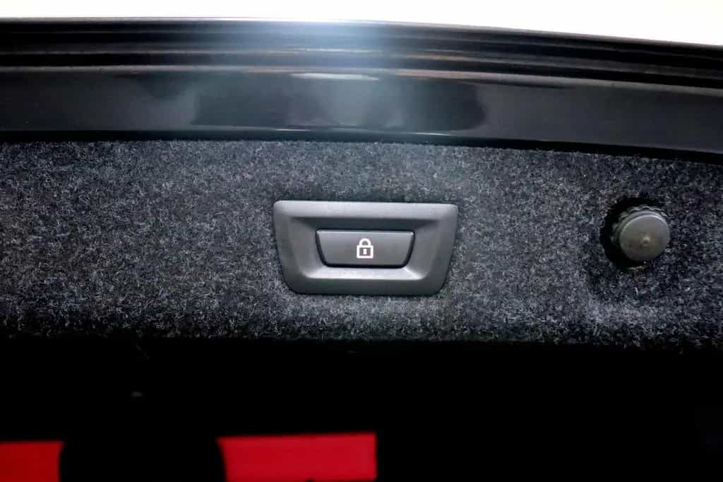 BMW 5 Series 530e Lim. Aut. Sport Line AHK KAMERA HEADUP NAV 07/2020-photo-7