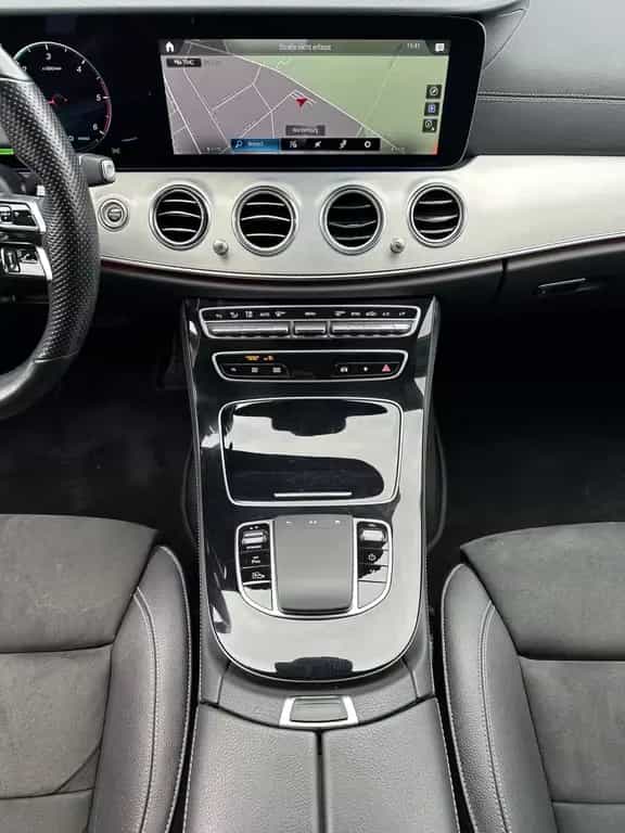 Mercedes-Benz E-Class d 4M T AMG-Line NAV+LED+360°+HUD+AHK+VC+ACC 07/2022-photo-12