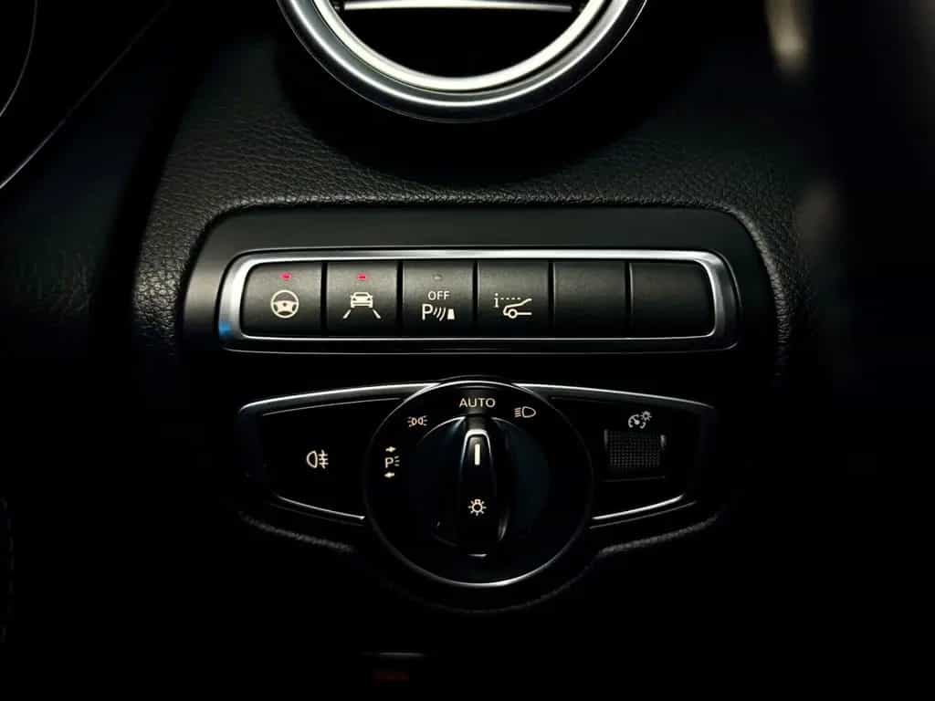 Mercedes-Benz GLC 250 3x AMG-LINE 4M COMAND AHK STNDHZG HEADUP 03/2018-photo-45