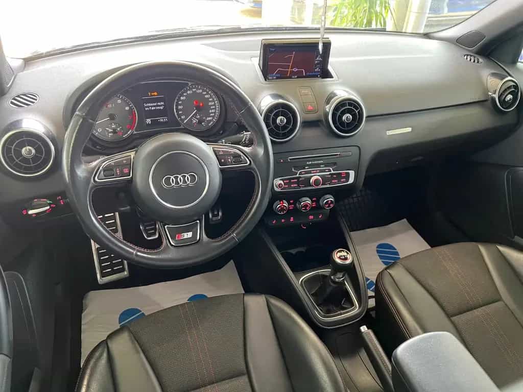 Audi S1 Sportback 2.0 TFSI quattro *BI-COLOUR* 12/2017-photo-19