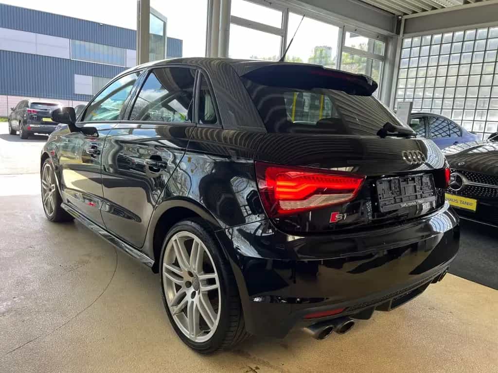 Audi S1 Sportback 2.0 TFSI quattro *BI-COLOUR* 12/2017-photo-4