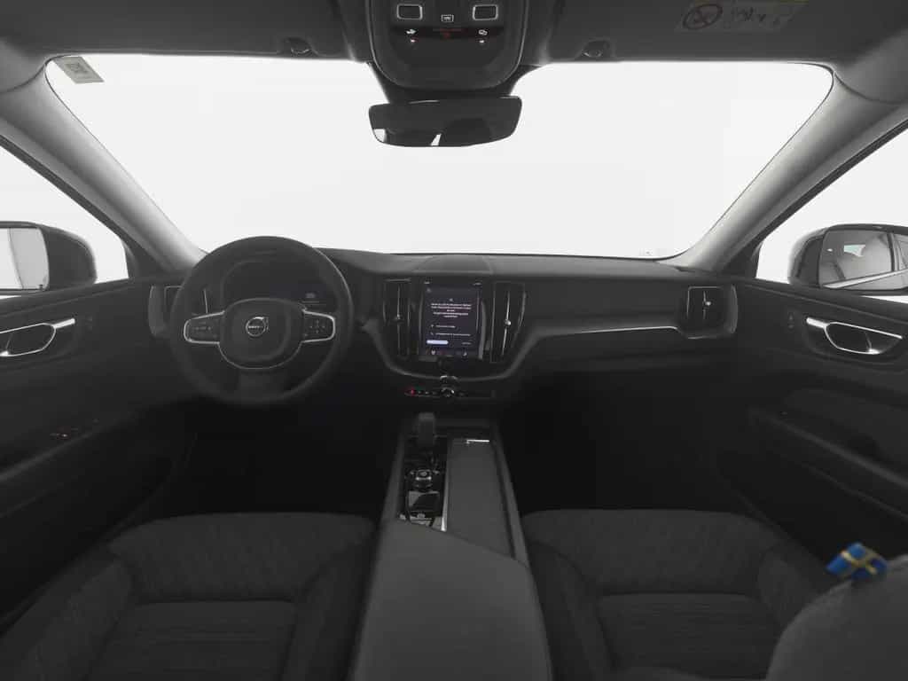 Volvo XC60 B4 CORE LICHTPAK+WINTERPAK+MET+LM+ 02/2023-photo-3