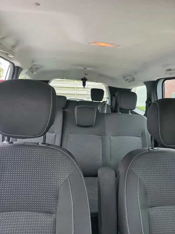 Dacia Lodgy 1.6 SCe 100 Stepway Stepway 07/2018-photo-5