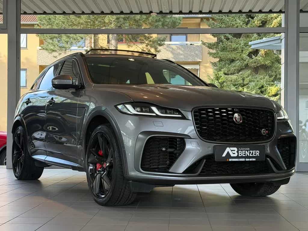 Jaguar F-Pace SVR /PANO/MERIDIAN/360°KAM/HUD/AMBIENTE 01/2022-photo-0