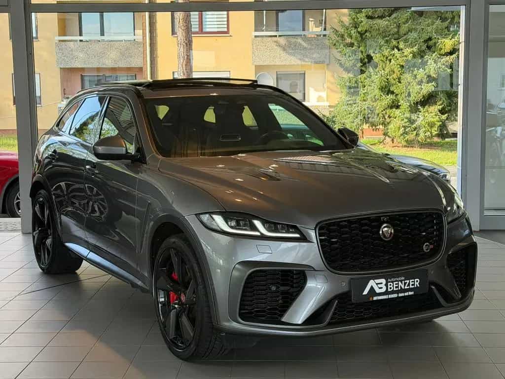 Jaguar F-Pace SVR /PANO/MERIDIAN/360°KAM/HUD/AMBIENTE 01/2022-photo-39