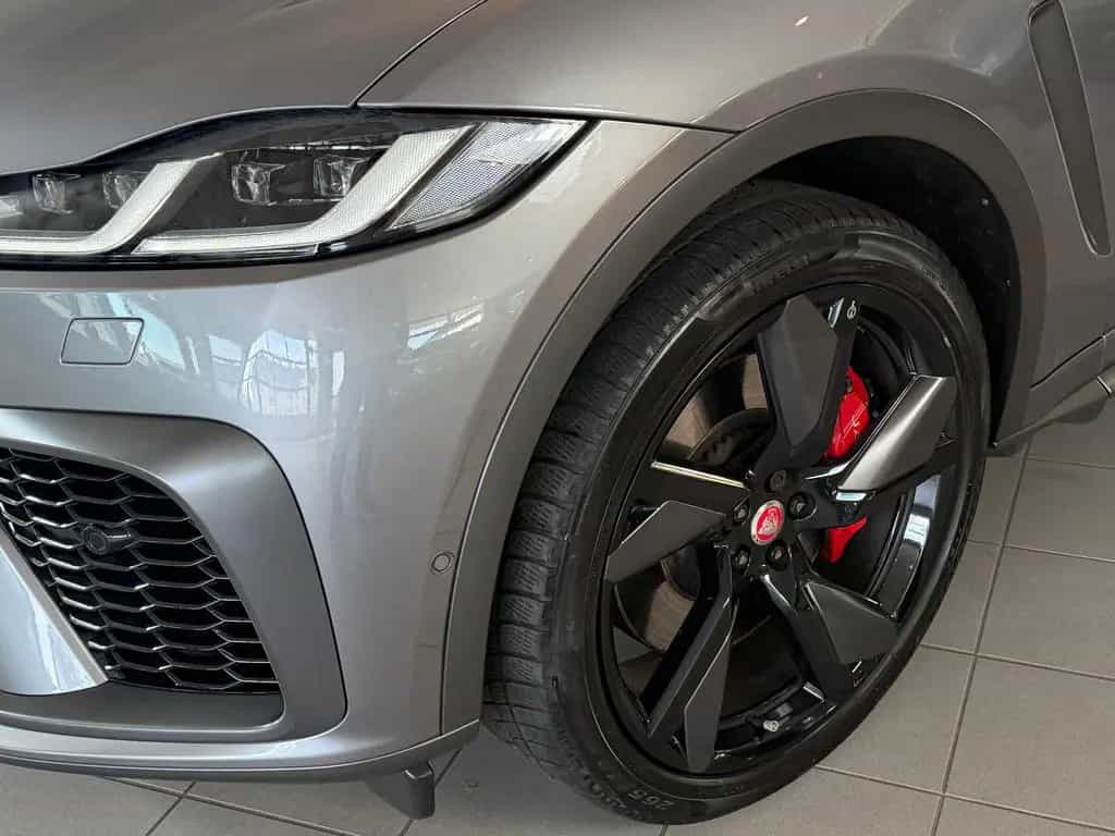 Jaguar F-Pace SVR /PANO/MERIDIAN/360°KAM/HUD/AMBIENTE 01/2022-photo-4