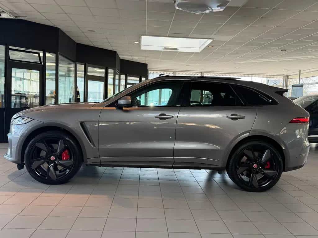 Jaguar F-Pace SVR /PANO/MERIDIAN/360°KAM/HUD/AMBIENTE 01/2022-photo-6