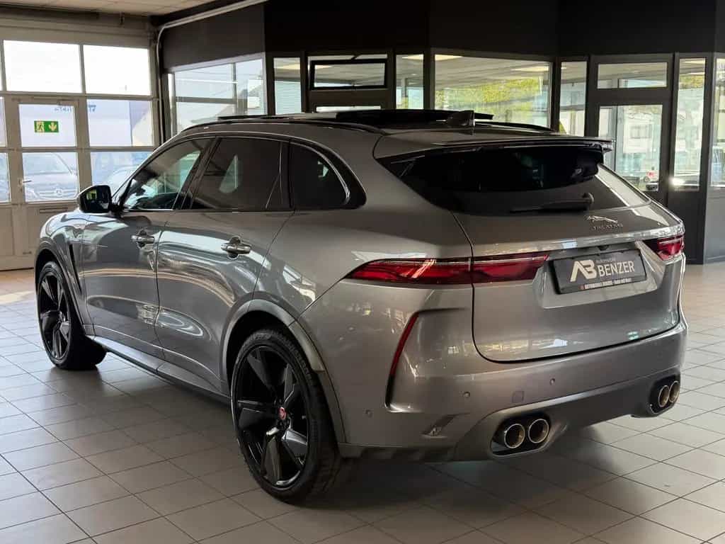 Jaguar F-Pace SVR /PANO/MERIDIAN/360°KAM/HUD/AMBIENTE 01/2022-photo-7
