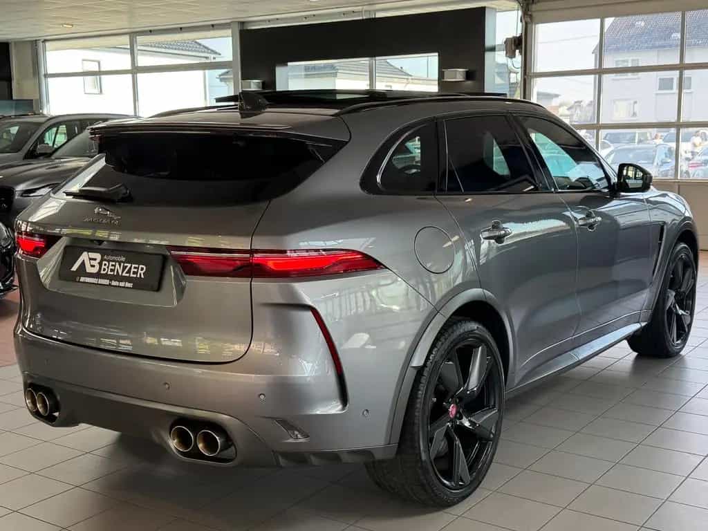 Jaguar F-Pace SVR /PANO/MERIDIAN/360°KAM/HUD/AMBIENTE 01/2022-photo-9