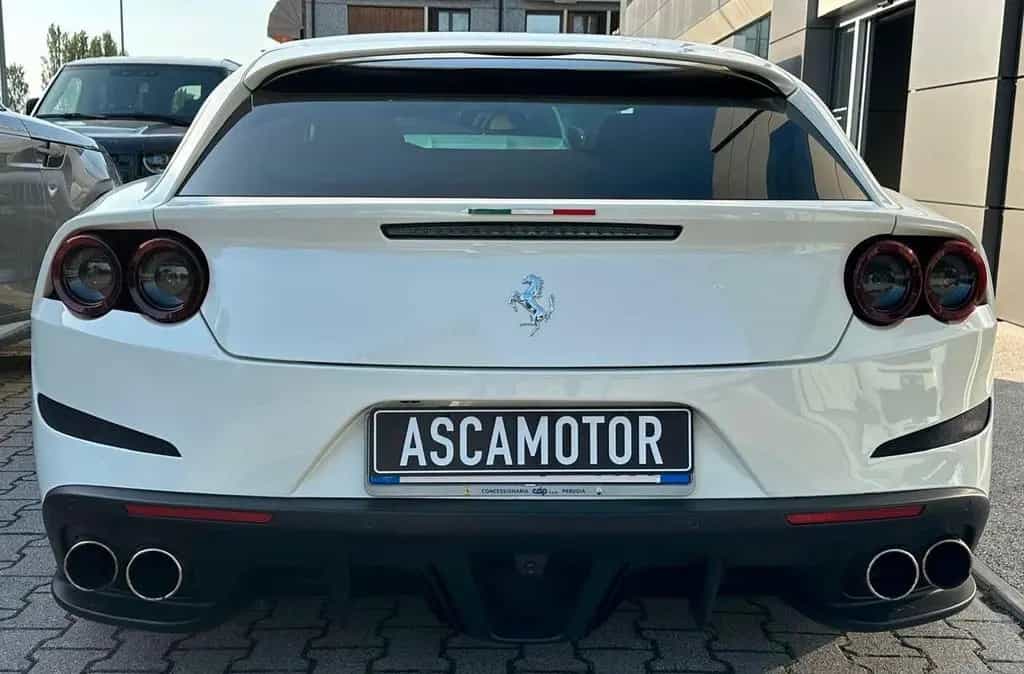 Ferrari GTC4 Lusso GTC4Lusso T 11/2017-photo-4