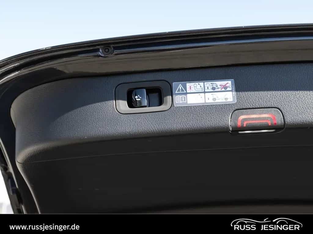 Mercedes-Benz C 200 4M T AMG Line *AHK*Pano*Cam*LED*SpurH*MBUX 04/2022-photo-9