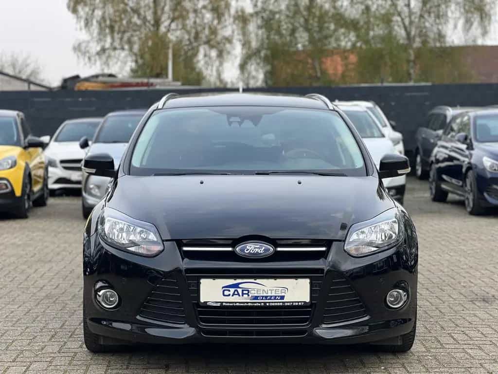 Ford Focus Turnier Titanium 02/2012-photo-1
