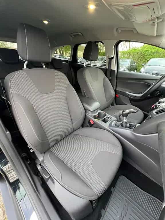 Ford Focus Turnier Titanium 02/2012-photo-13