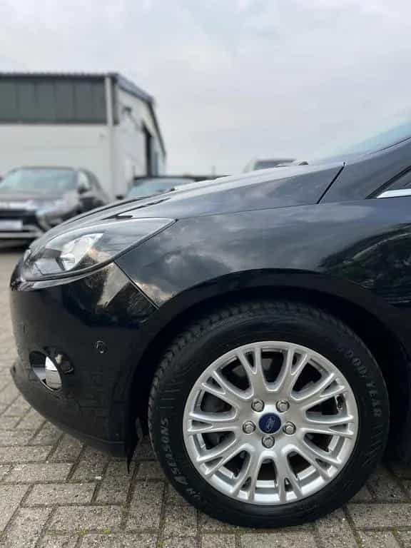 Ford Focus Turnier Titanium 02/2012-photo-27