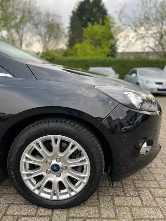 Ford Focus Turnier Titanium 02/2012-photo-28
