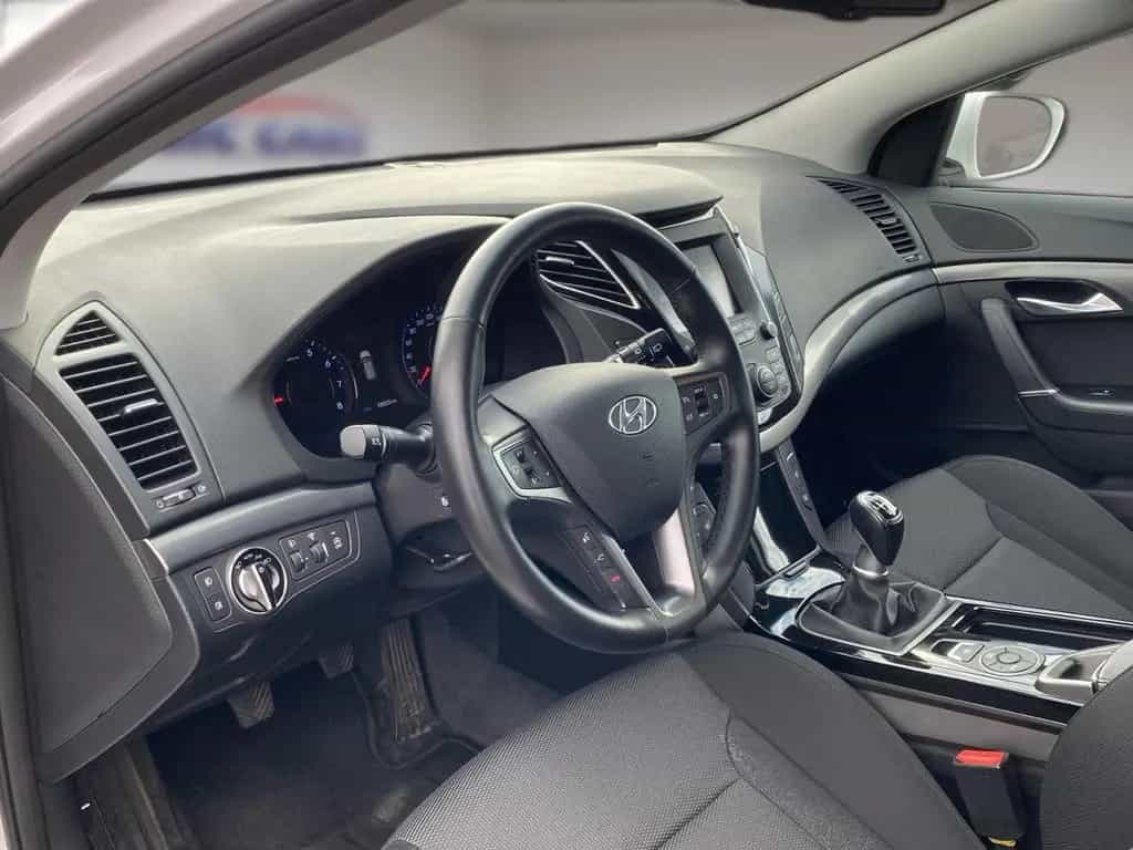 Hyundai i40 cw blue Space*Original 19500 Km*aus 1.Hand* 05/2019-photo-3