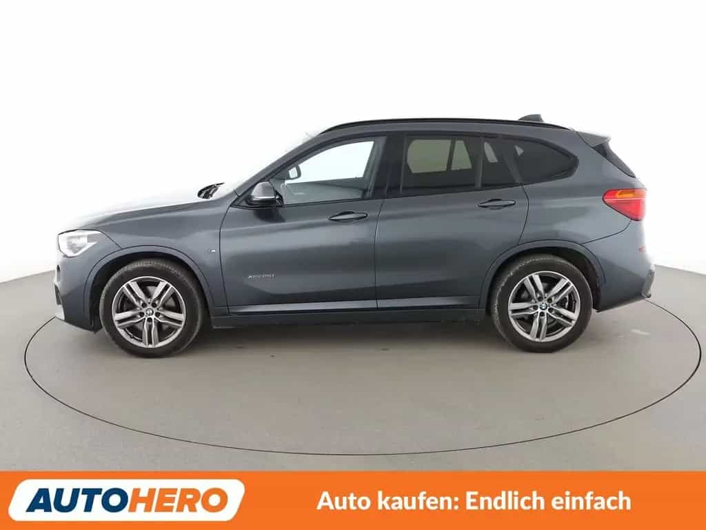 BMW X1 xDrive 25i M Sport Aut. *NAVI*LED*TEMPO*CAM* 03/2018-photo-2