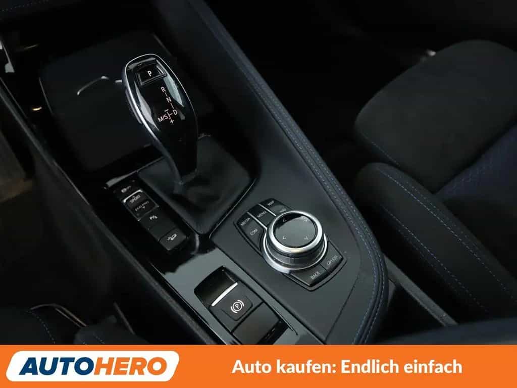BMW X1 xDrive 25i M Sport Aut. *NAVI*LED*TEMPO*CAM* 03/2018-photo-22