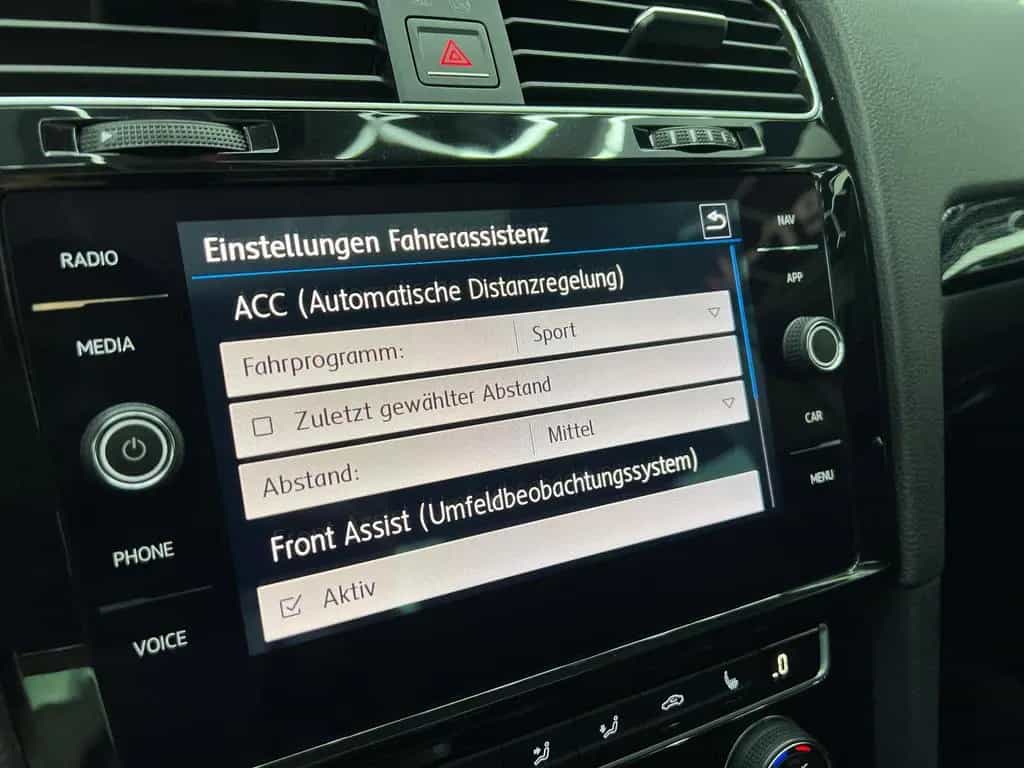 Volkswagen Golf 1.4 TSI Sound St-Stp. Android, Pano., Navi. 02/2018-photo-26